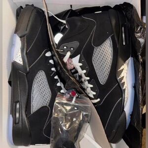 JORDAN RETRO 5 “METALLIC REIMAGINED” SZ 11